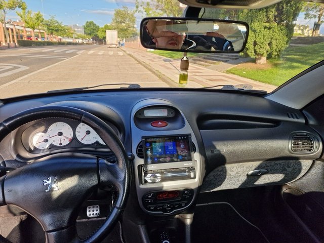 Peugeot 206 2004
