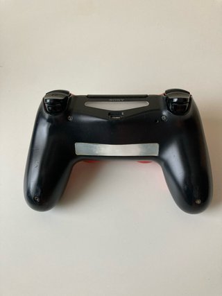 PS4 Slim 500GB + 2 Controles 1 NUEVO