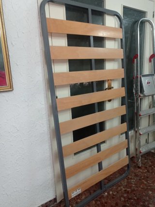 REGALO Somier de 90 con patas