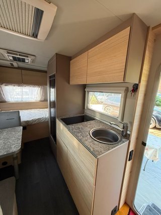 Caravana Weinsberg Caracito 470 QDK