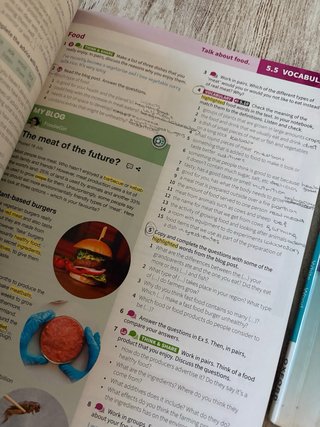 Life Vision Intermediate Student Book (Spain)