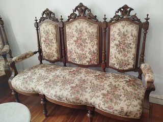 Conjunto Salón Antiguo: Sofá y Sillas