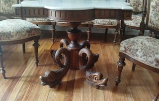 Conjunto Salón Antiguo: Sofá y Sillas
