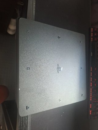 PlayStation 4 Slim Negra