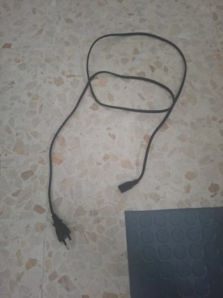 PlayStation 4 Slim Negra