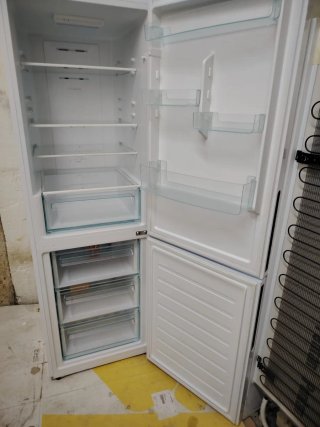 Nevera Candy blanca