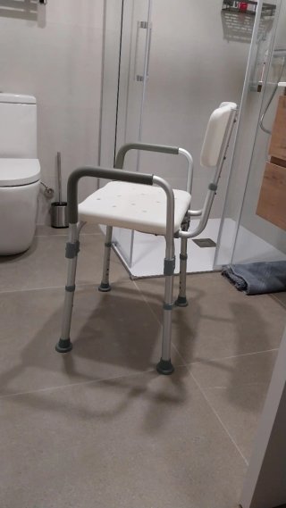Silla de ducha con respaldo y brazos
