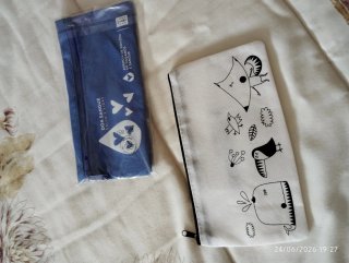 Estuches escolares azul y blanco