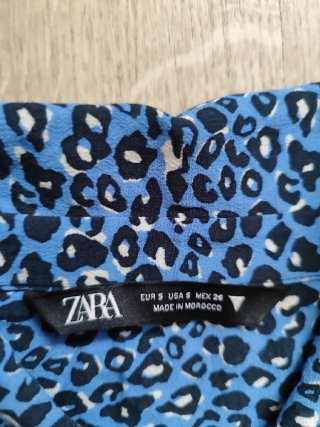 Blusa animal print azul · Zara · S perfecto estado