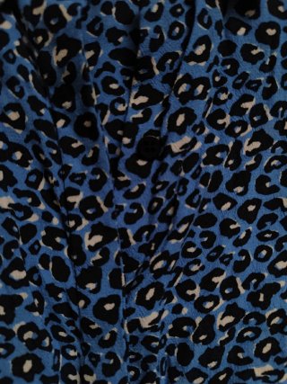 Blusa animal print azul · Zara · S perfecto estado