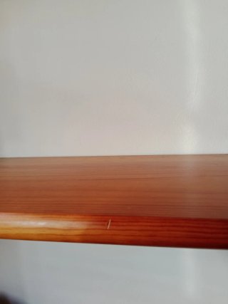 Estanterías de madera maciza