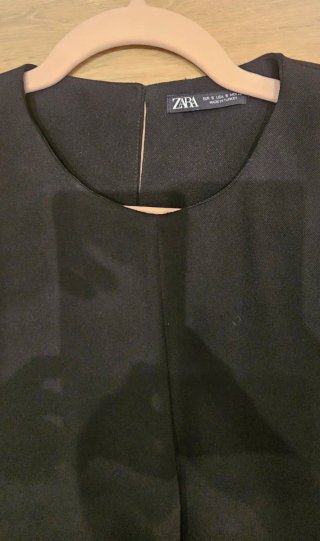 Vestido negro Zara. Talla S. Sin estrenar