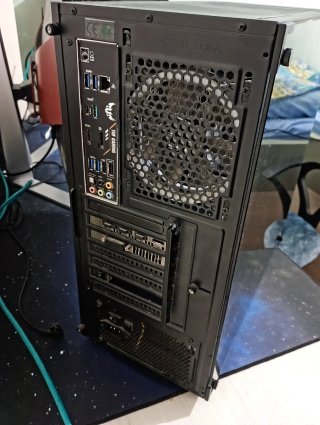 PC Gaming Ryzen 7 + GTX 1070 + 16GB RAM + SSD 1TB