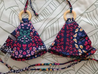 Bikini estampado colorido nuevo sin estrenar T. M