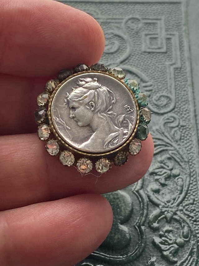 Precioso broche antiguo con brillantes circa 1900s