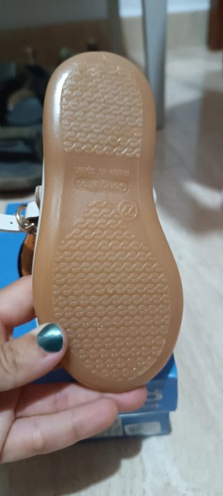 Zapatos Conguitos nuevos talla 22