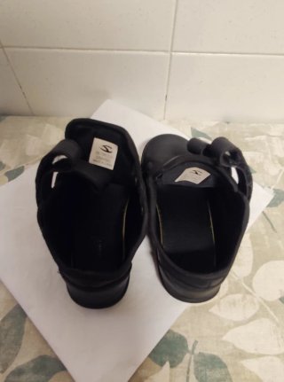 Zapatillas HOBIBEAR niño velcro negro T29