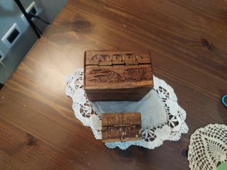 Coppia Scatole Legno Intagliate