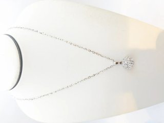 Cadena y colgante oro 18k blanco diamantes