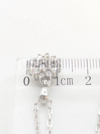 Cadena y colgante oro 18k blanco diamantes