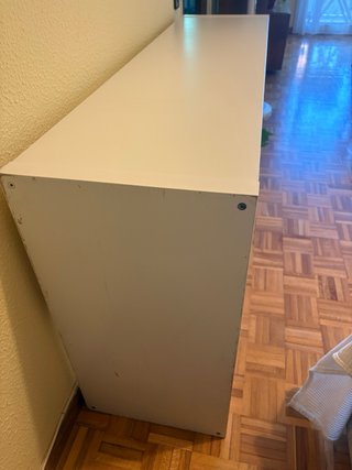 Estantería Kallax Ikea con 4 dronas