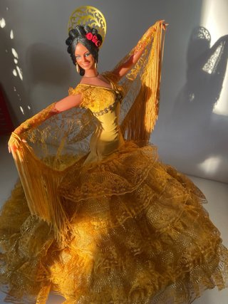 Muñeca Marin Chiclana 44 cm. Vestido de cola