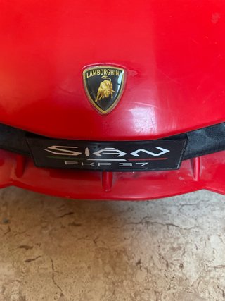 Coche Eléctrico Infantil Rojo logo Lamborghini
