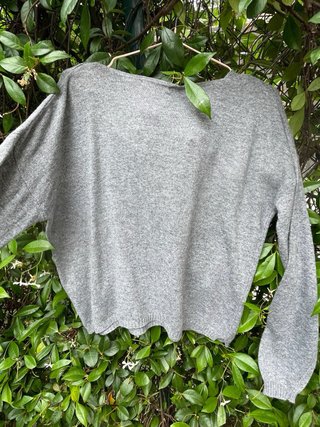 Jersey Brownie cuello pico gris talla xs-s