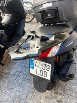 Baúl y soporte Yamaha NMAX 125 Original
