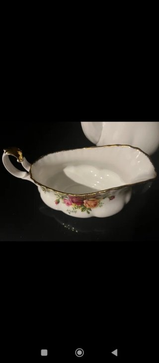 Taza y platillo Royal Albert