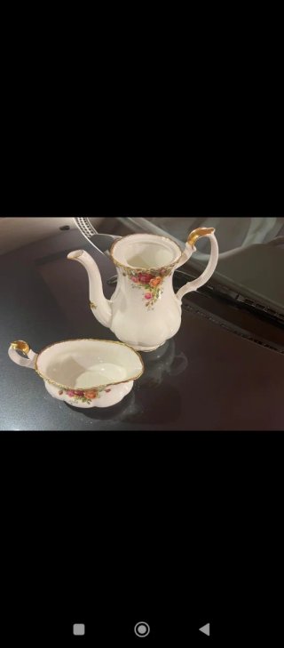 Taza y platillo Royal Albert