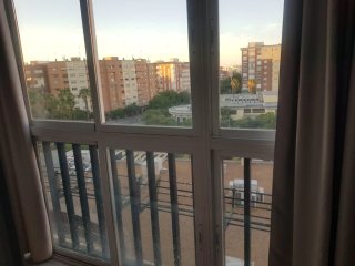 Alquilo piso en Badajoz, zona de Valdepasillas.