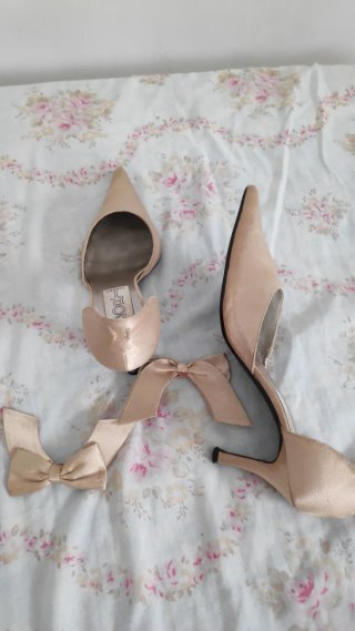 Zapatos Dori Diseño Beige con Lazo