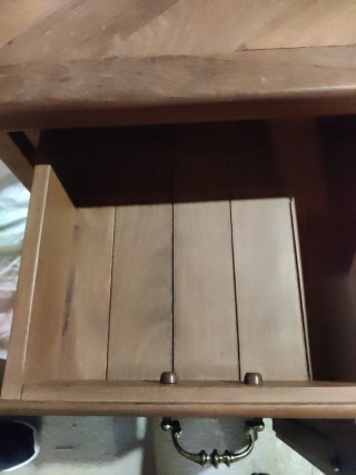 Cabecero con pie de cama, somier y 2 mesitas