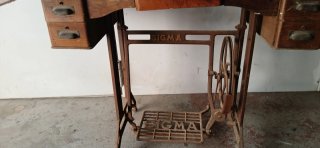 Máquina de coser antigua Sigma