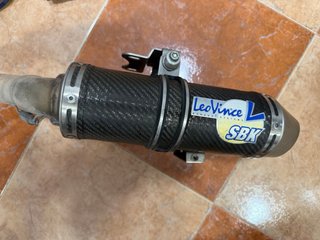 Escape LeoVince Yamaha FZ6