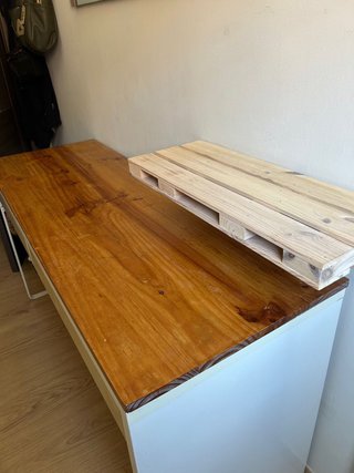 1 Diván Ikea con 2 colchones + Escritorio