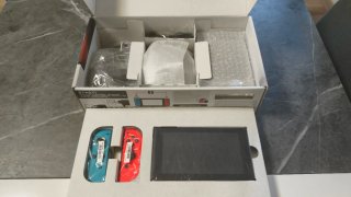 Nintendo Switch Azul/Rojo Completa, como nueva.