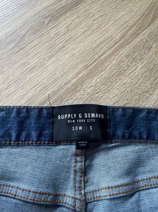 Pantalones vaqueros slim rotos S Supply & Demand