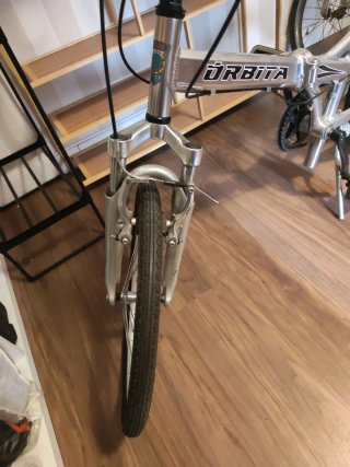 Bicicleta Órbita Plegable Aluminio con suspensión