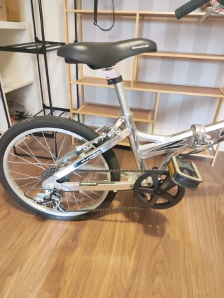 Bicicleta Órbita Plegable Aluminio con suspensión