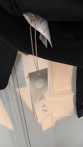 Sudadera Real Madrid 22/23 Adidas Talla M - Nueva