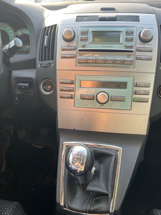Toyota Verso Negro año 2006  258761 kms