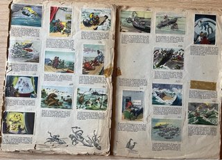 Album antiguo Veinte Mil Leguas de Viaje Submarino