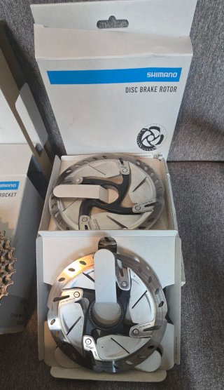 Grupo Completo Shimano Ultegra Di2 R8050 11v Disc.