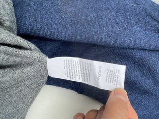 Jersey Scalpers Lana Azul V-Neck