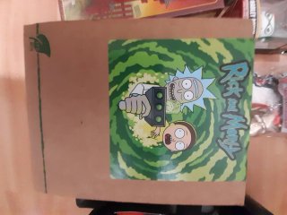 Lote friki: camisetas, taza, Funko Pop, llaveros