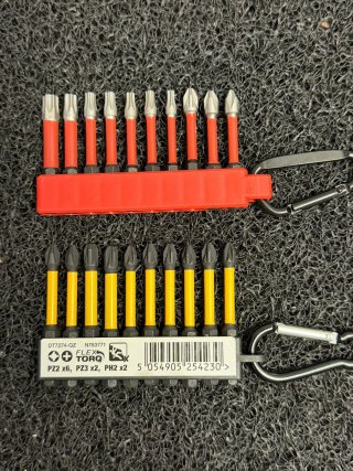 Juego de puntas Milwaukee y DeWalt