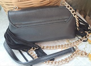 Pochette con catena e frange