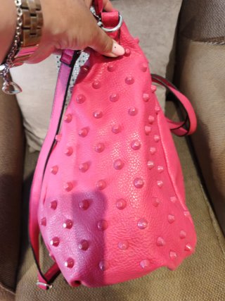 Precioso bolso shopper rosa con tachuelas